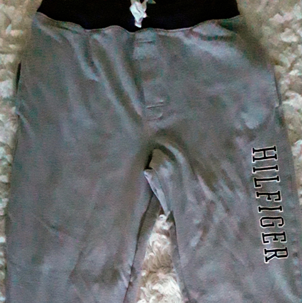 Tommy Hilfiger sweats